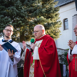 Zväčšiť fotografiu - Pietna spomienka aj hodové veselice – taká bola sobota v kraji - TSK_Slopná_Selec_mini-6